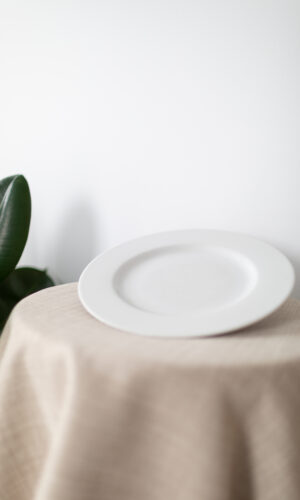 Assiette Joséphine – Grande assiette en porcelaine